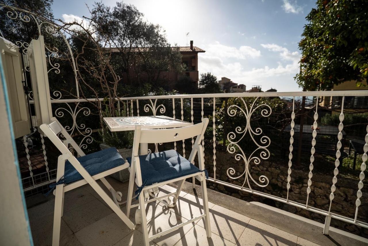 Apartamento Borgo Antico - Il Nido Di Briciola Lerici Exterior foto